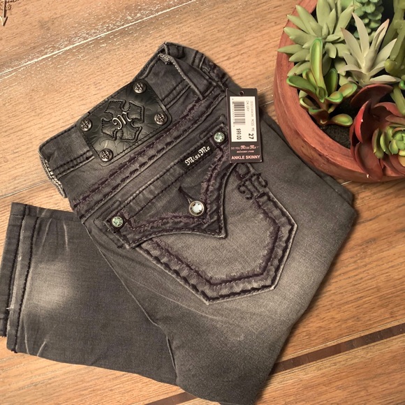 NWT Miss Me Signature Rise Ankle Skinny Charcoal - Picture 1 of 5